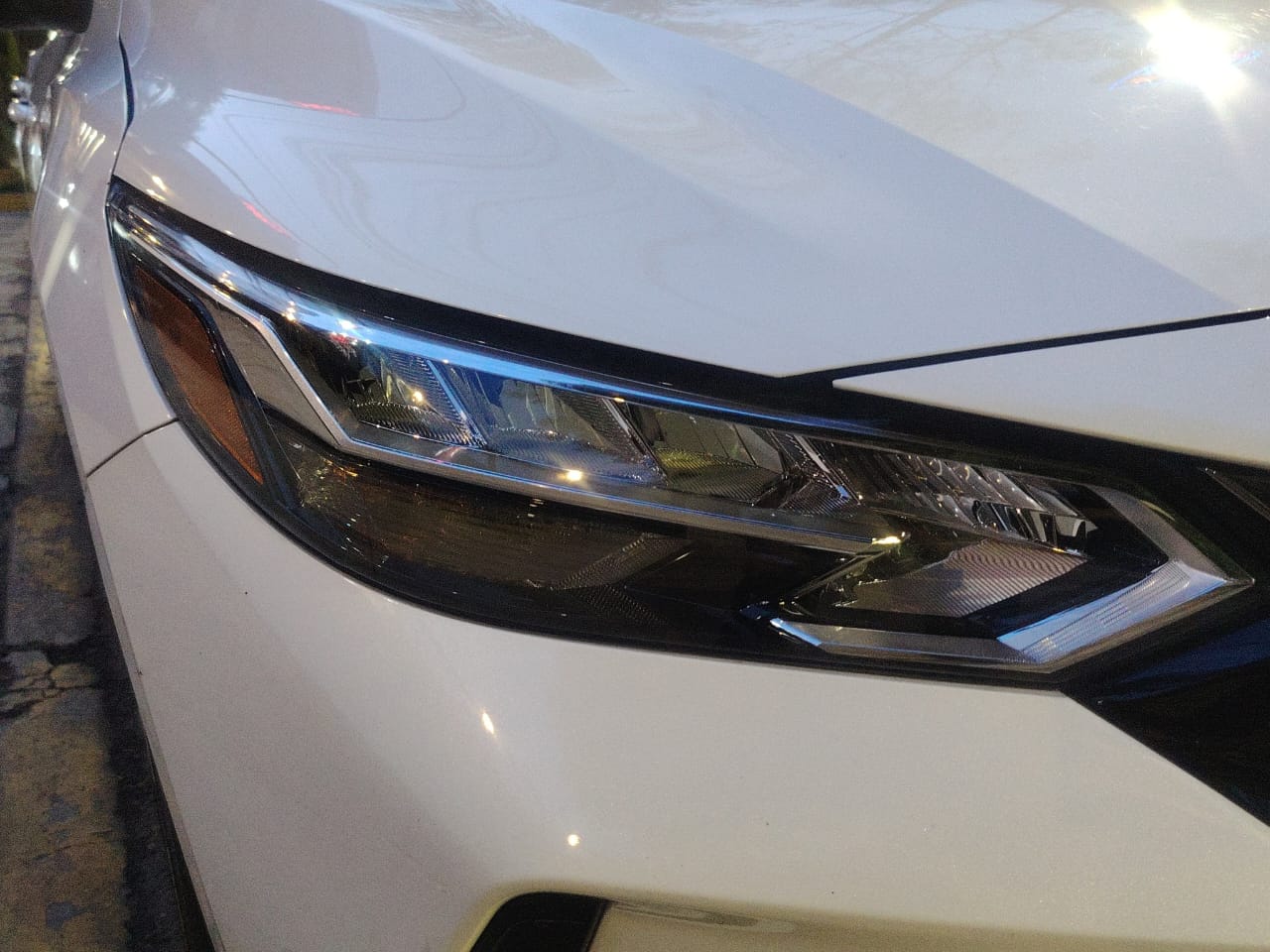 2023 Nissan SENTRA 4 PTS SR PLATINUM CVT AAC AUT ASTOS DEPORTIVOS BOSE PIEL NEGRA QC F LED RA-18
