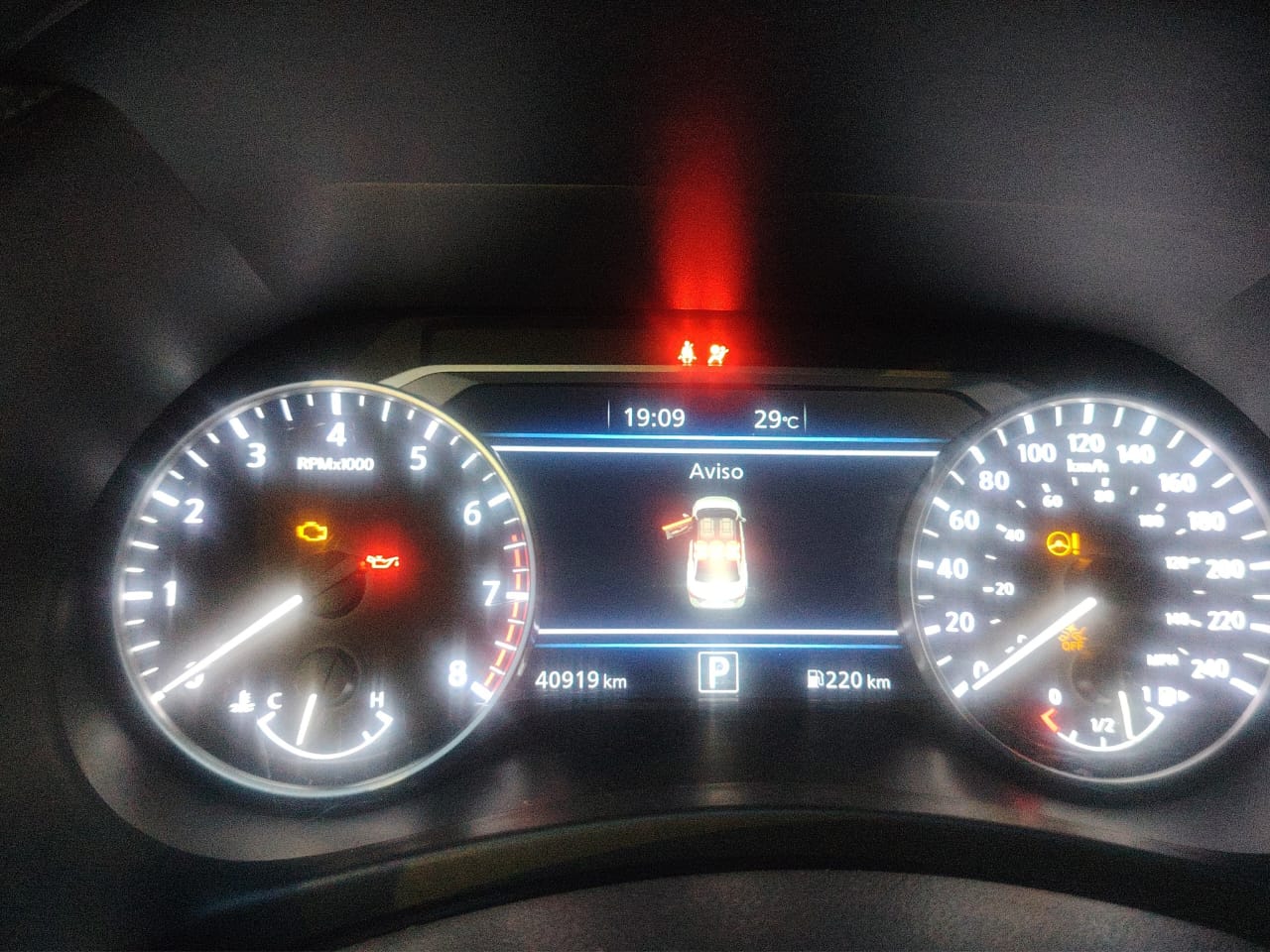 2023 Nissan SENTRA 4 PTS SR PLATINUM CVT AAC AUT ASTOS DEPORTIVOS BOSE PIEL NEGRA QC F LED RA-18