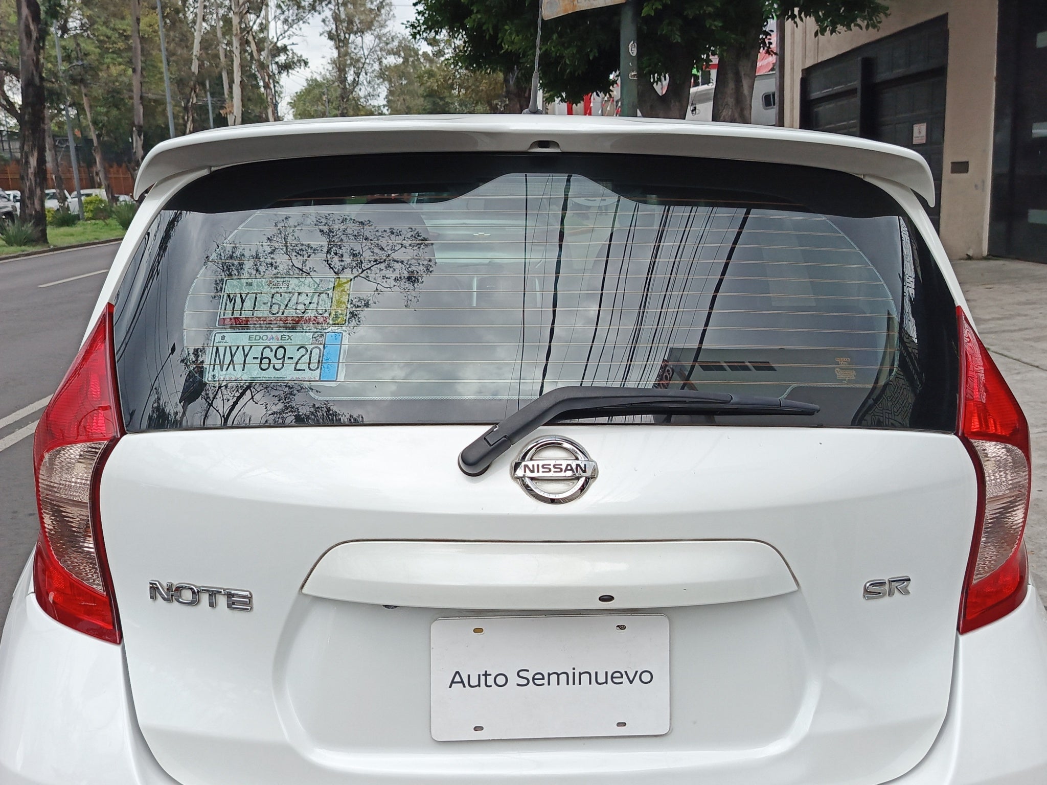 2019 Nissan NOTE 5 PTS SR CVT AAC F NIEBLA GPS FALDON RA-16