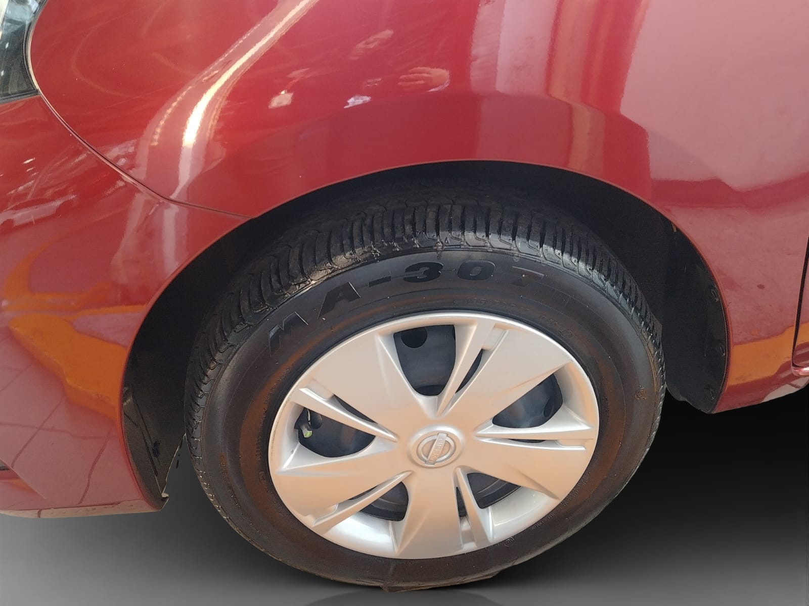 2023 Nissan MARCH 5 PTS HB SENSE TA AAC R-14