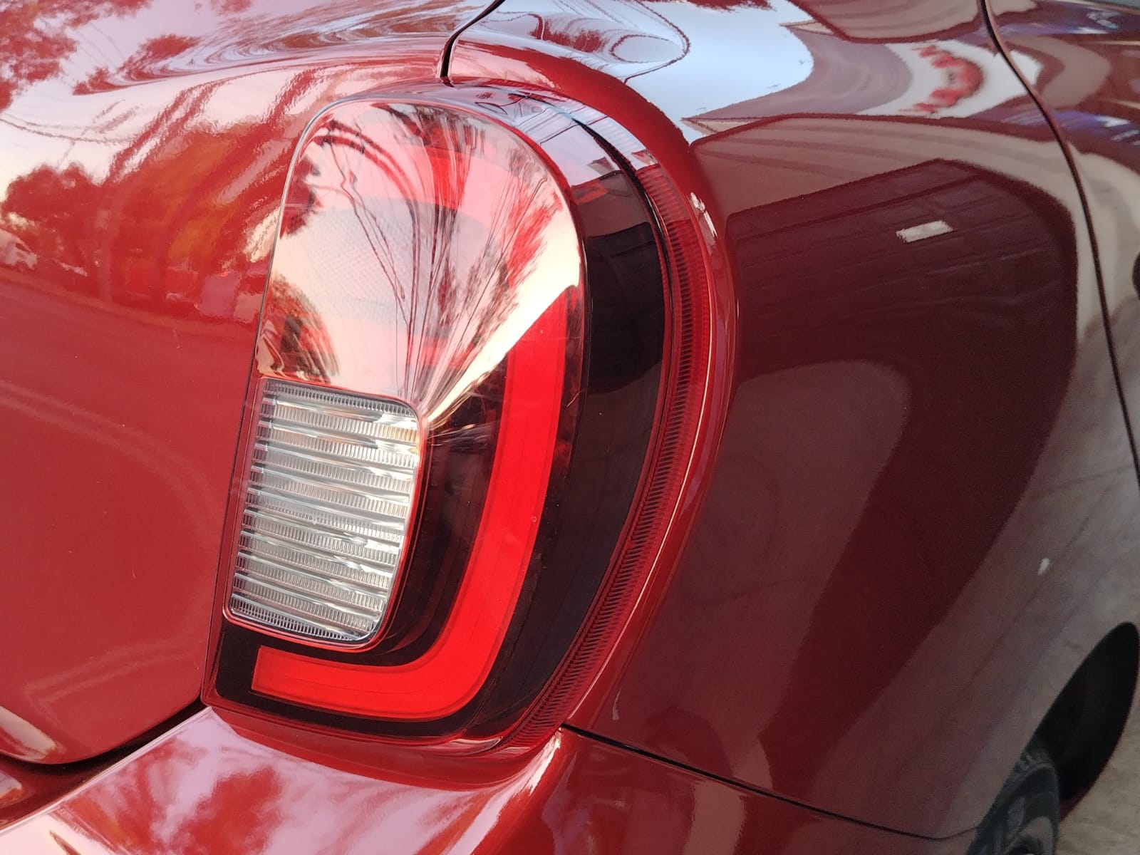 2023 Nissan MARCH 5 PTS HB SENSE TA AAC R-14