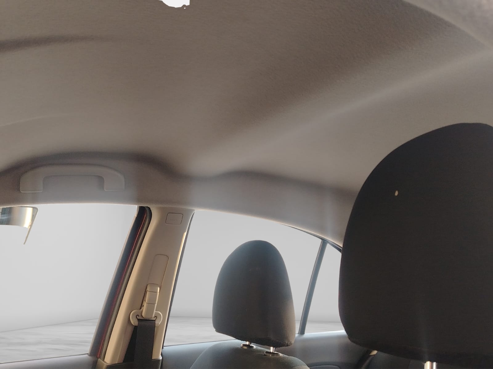 2023 Nissan MARCH 5 PTS HB SENSE TA AAC R-14