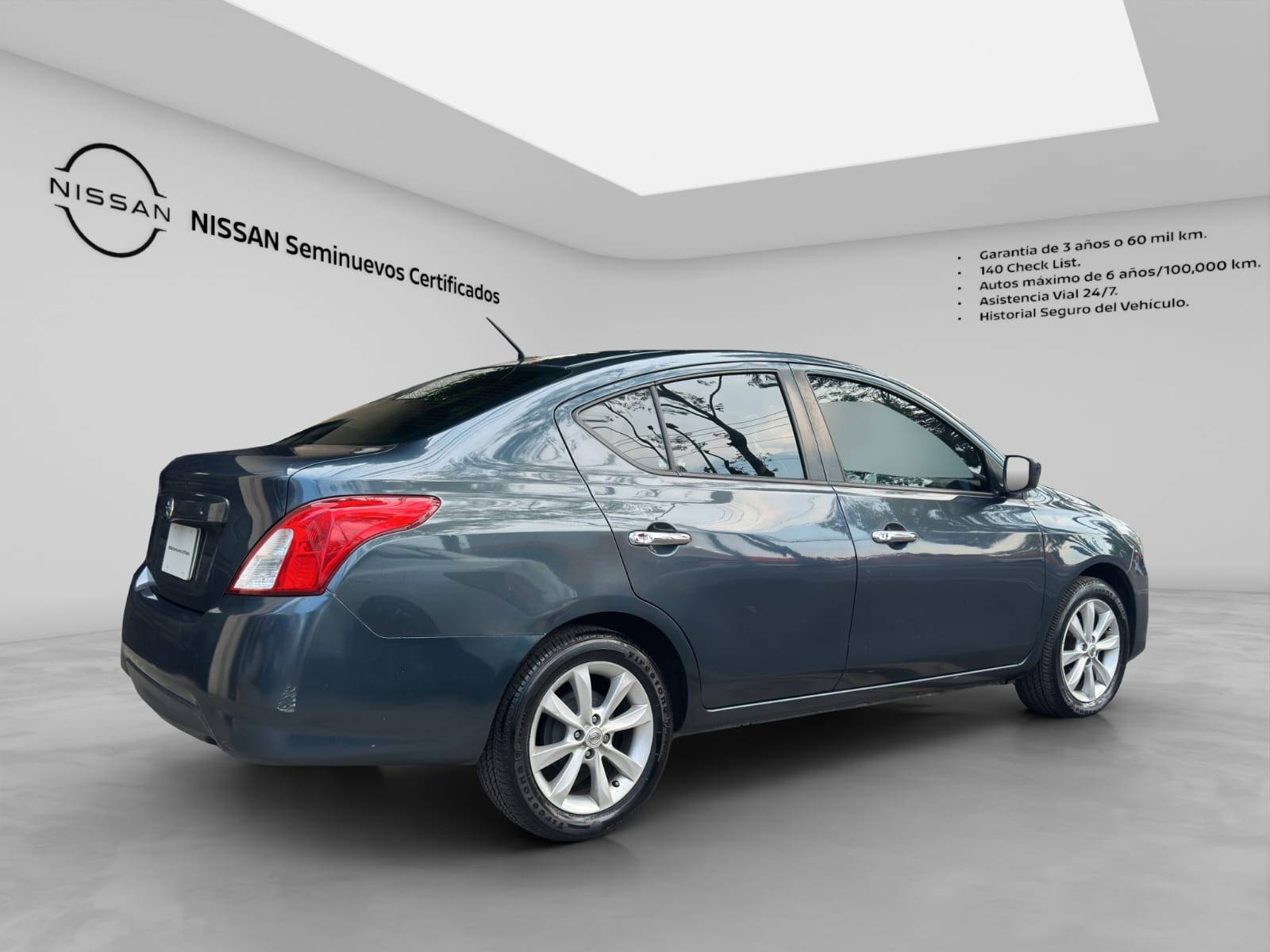 2017 Nissan VERSA 4 PTS ADVANCE TA AAC VE F NIEBLA RA-15