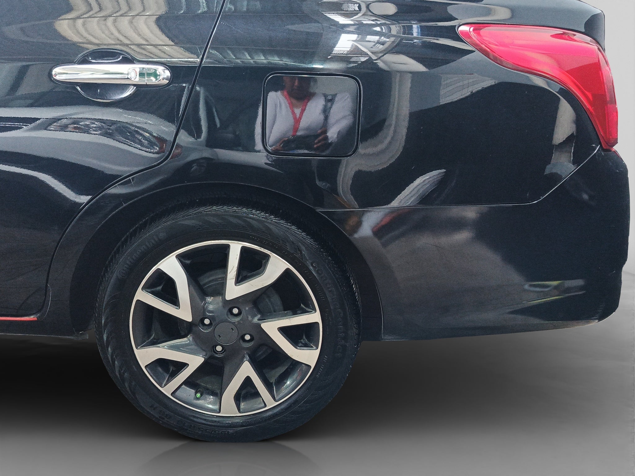2019 Nissan VERSA 4 PTS ADVANCE TA AAC VE F NIEBLA RA-16
