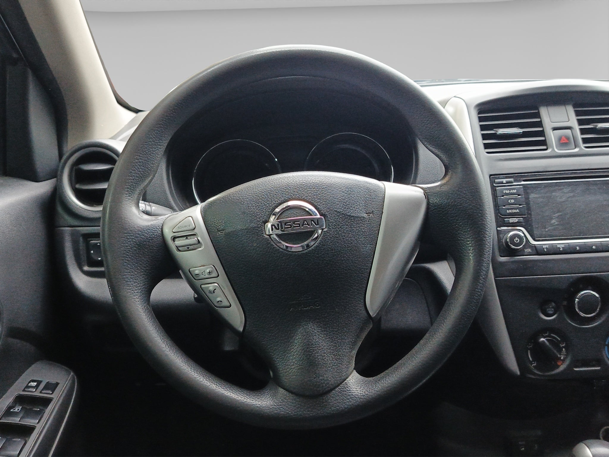 2019 Nissan VERSA 4 PTS ADVANCE TA AAC VE F NIEBLA RA-16