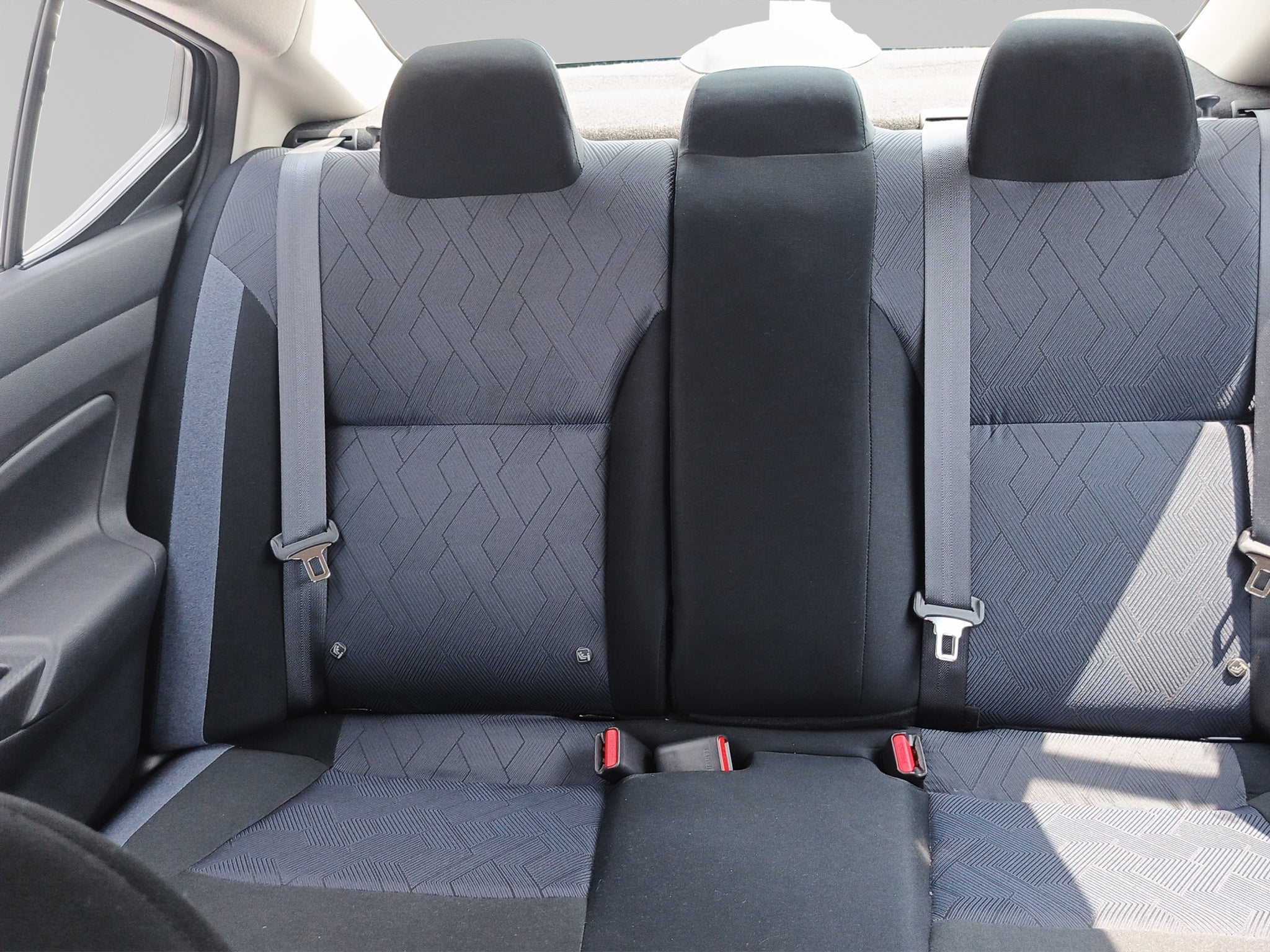 2024 Nissan VERSA 4P ADVANCE L41.6 AUT