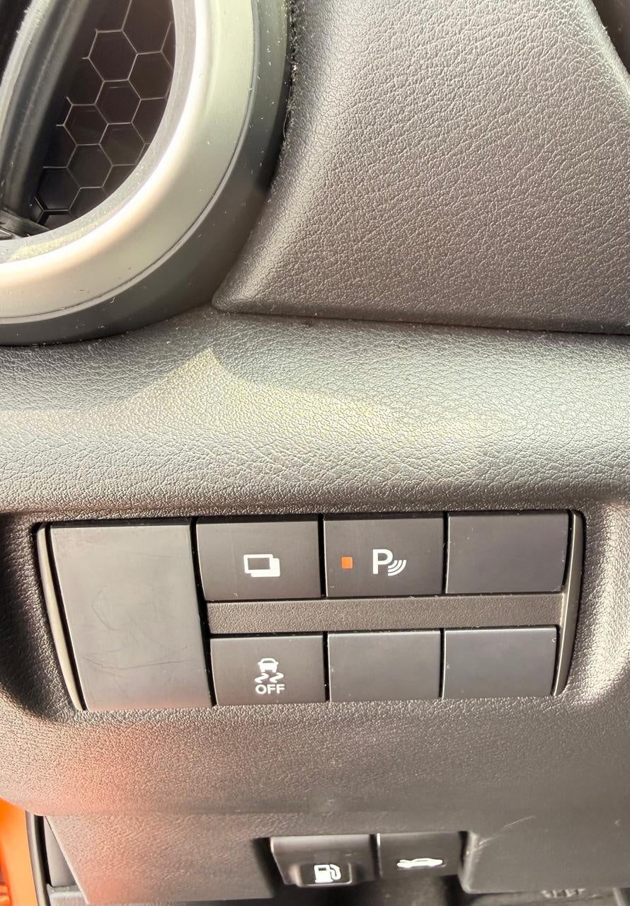 2022 Nissan VERSA 4 PTS SENSE TA AAC VE R-15