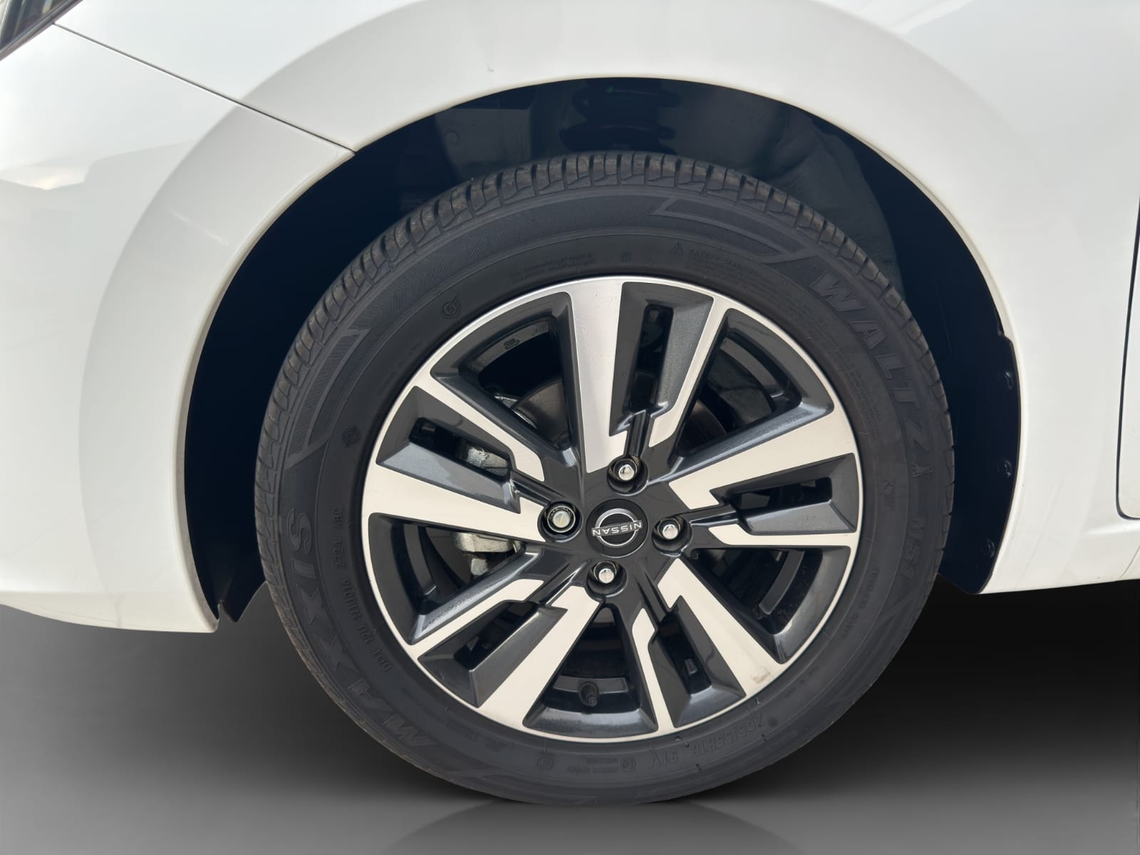 2024 Nissan VERSA 4P ADVANCE L41.6 AUT