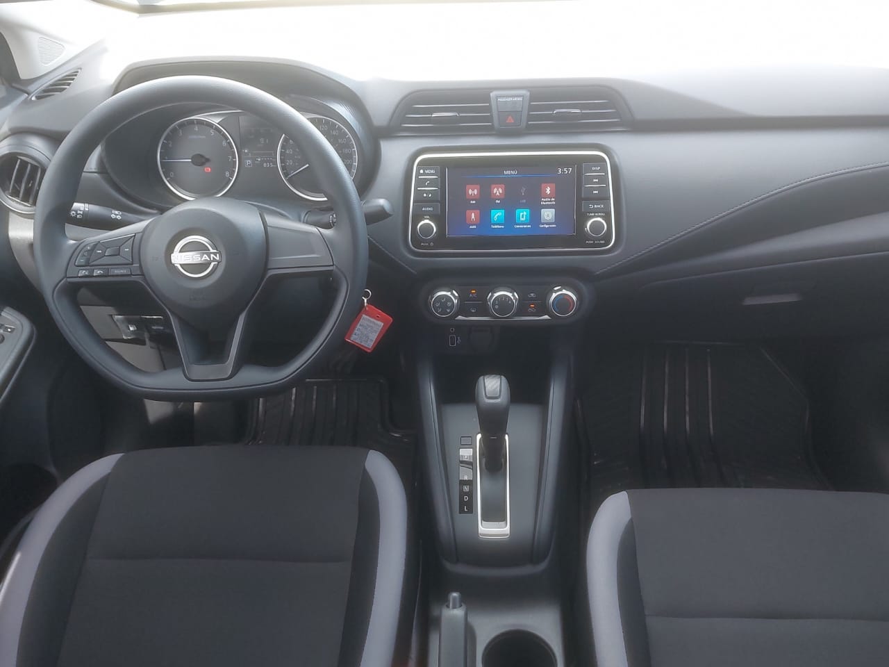 2025 Nissan VERSA 4P SENSE L41.6 AUT