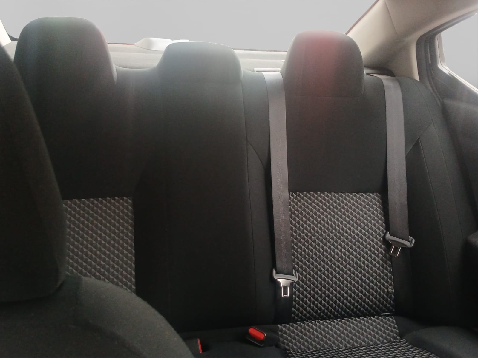 2024 Nissan VERSA 4P SENSE L41.6 AUT