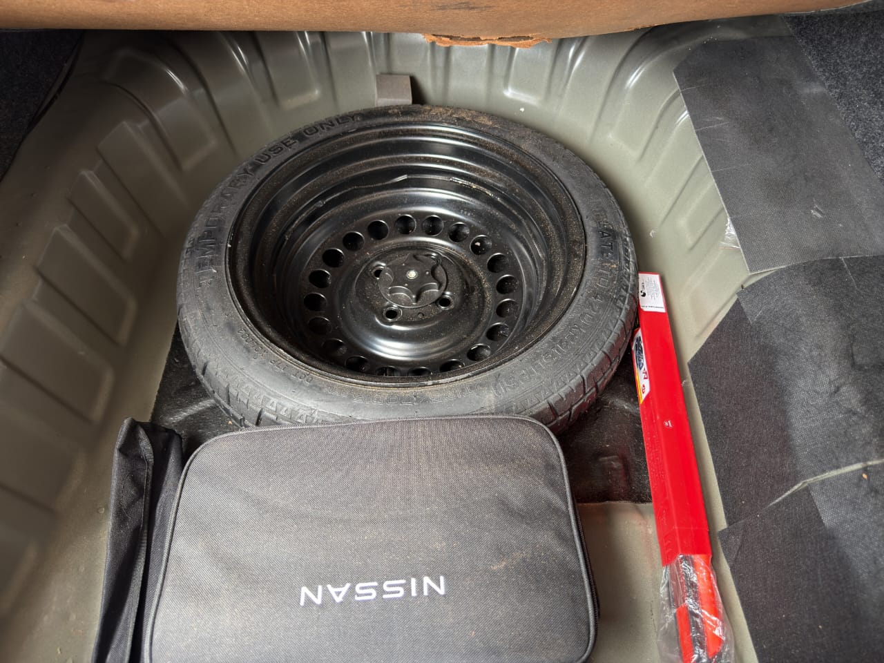 2024 Nissan VERSA 4P SR L41.6 AUT