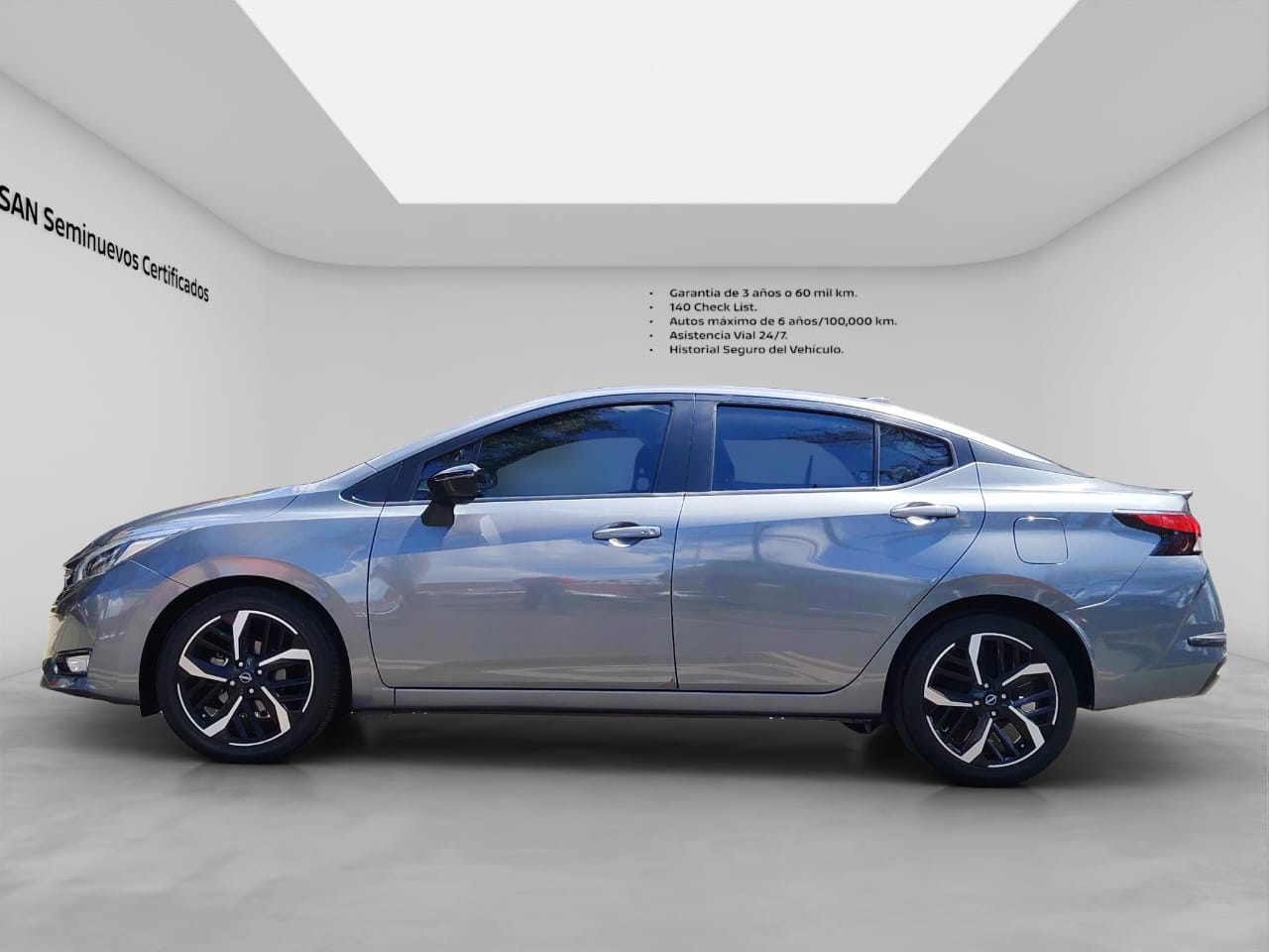 2024 Nissan VERSA 4P SR L41.6 AUT