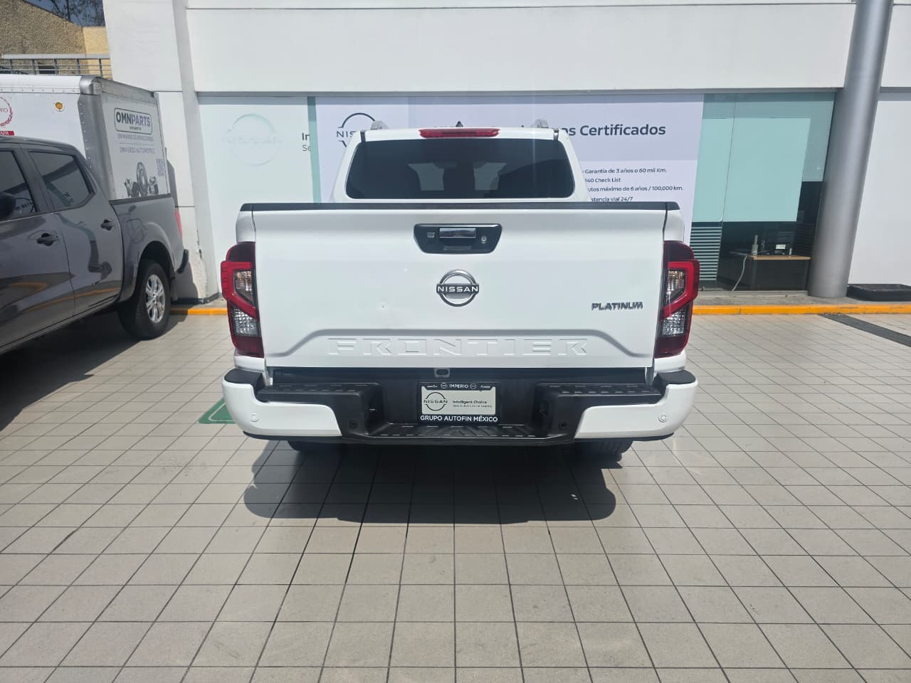 2023 Nissan FRONTIER 4P PLATINUM LE L42.5 AUT