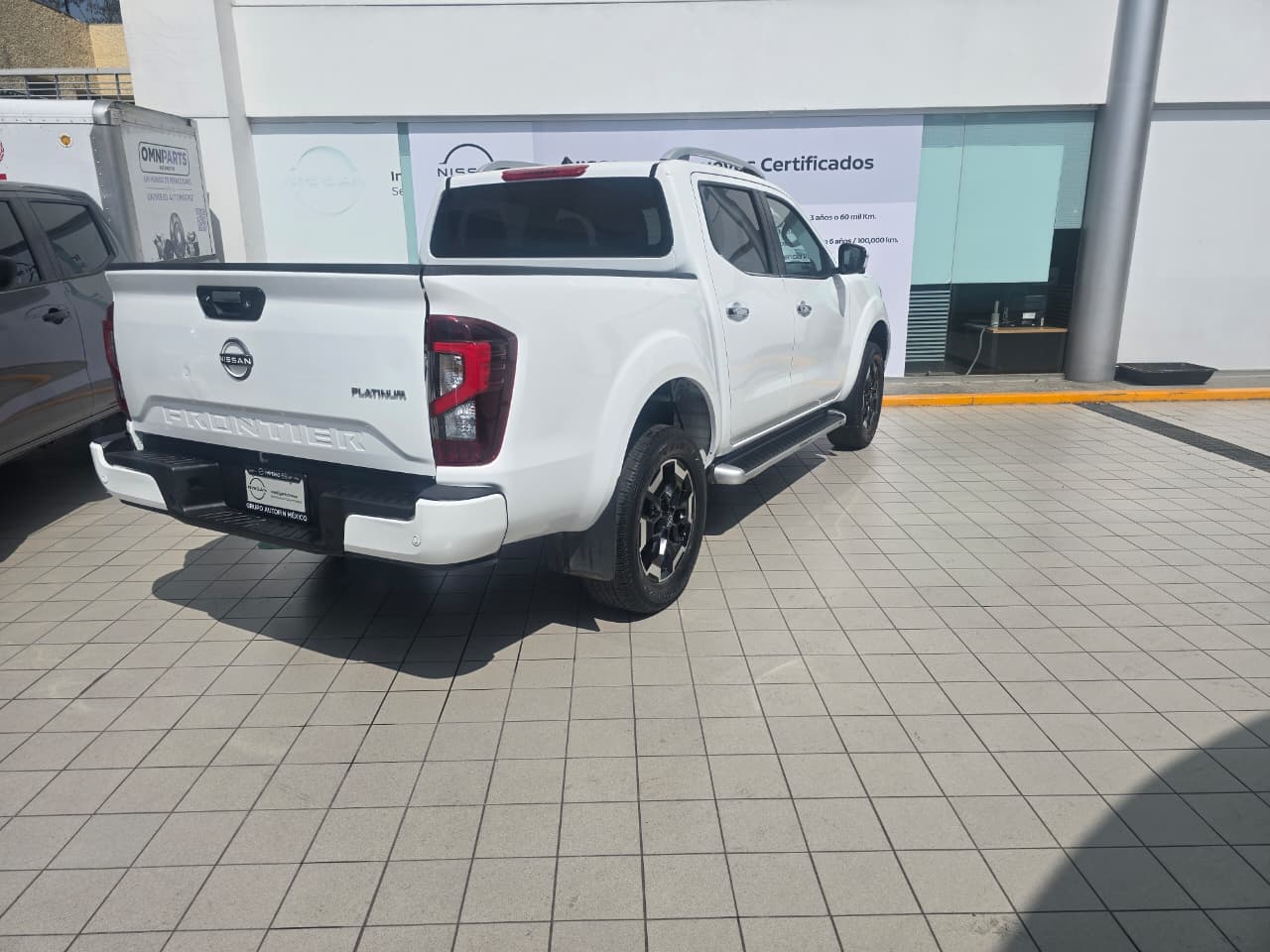 2023 Nissan FRONTIER 4P PLATINUM LE L42.5 AUT