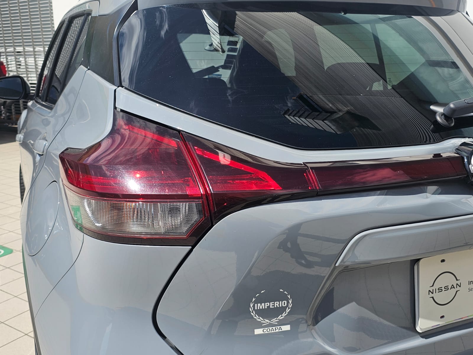 2022 Nissan KICKS 5 PTS PLATINUM 16L TA AAC AUT PIEL GPS RA-18