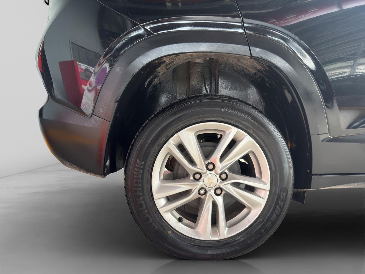 2023 Chevrolet TRACKER D 5 PTS PREMIER 12T TA F LED PIEL TP RA-17 BITONO