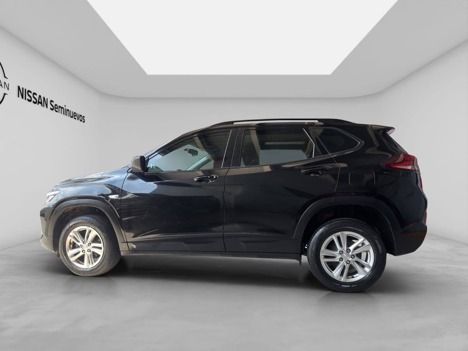 2023 Chevrolet TRACKER D 5 PTS PREMIER 12T TA F LED PIEL TP RA-17 BITONO