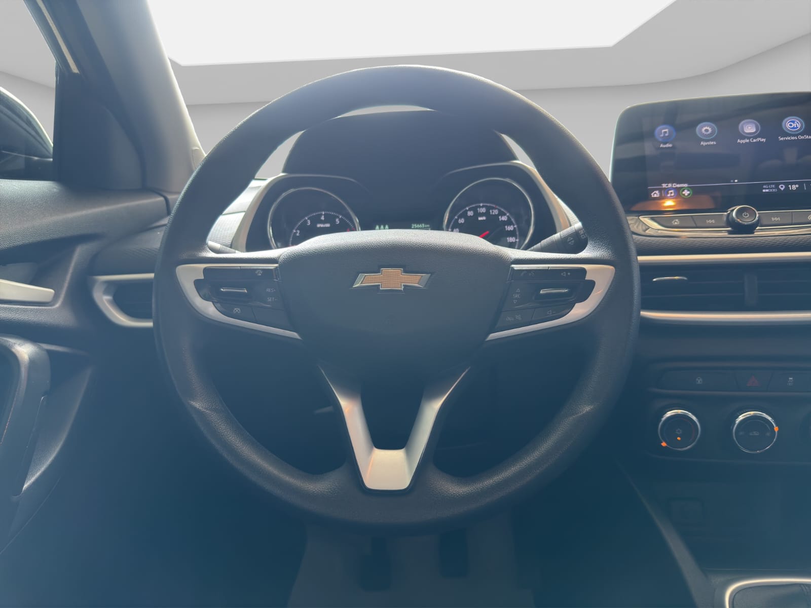2023 Chevrolet TRACKER D 5 PTS PREMIER 12T TA F LED PIEL TP RA-17 BITONO