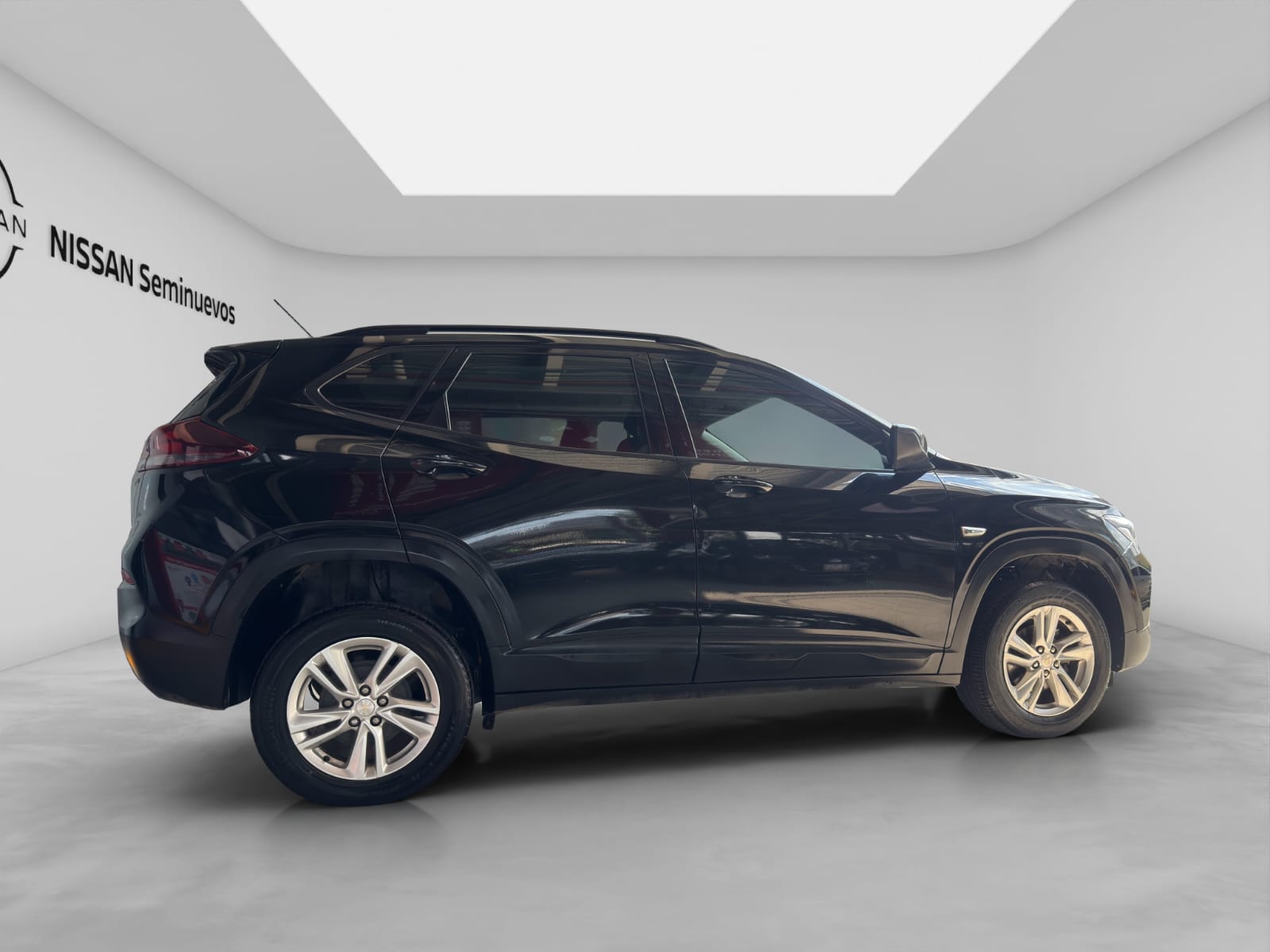 2023 Chevrolet TRACKER D 5 PTS PREMIER 12T TA F LED PIEL TP RA-17 BITONO