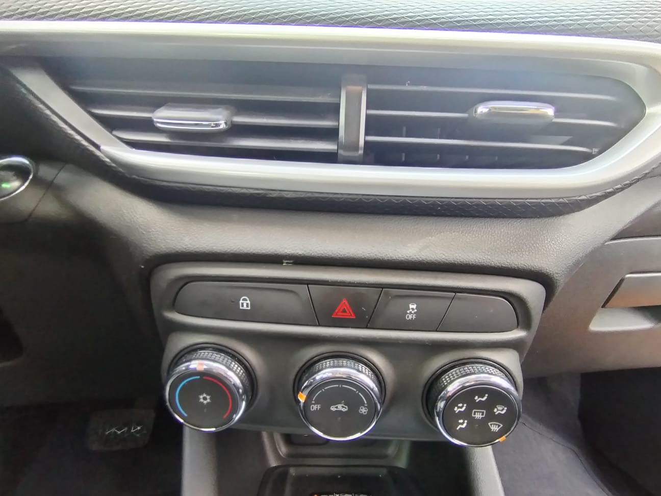 2024 Chevrolet TRACKER 5P LT L31.2T AUT