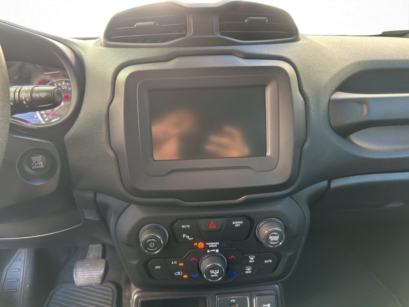 2019 Jeep RENEGADE 5 PTS LATITUDE TA BA AAC AUT PIEL VE RA-18