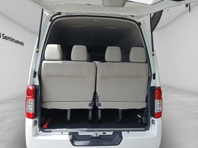 2025 Nissan URVAN 14 PAS