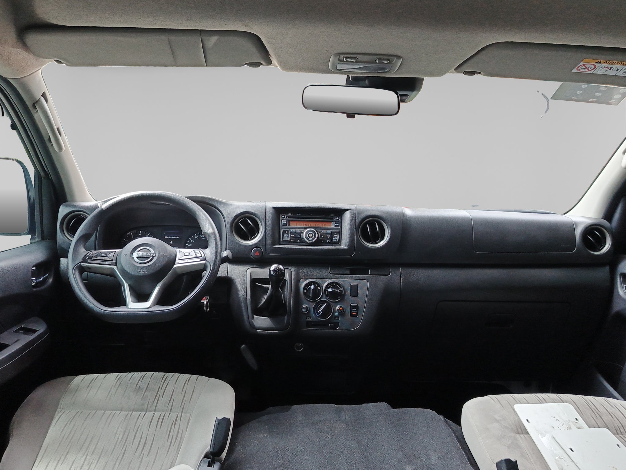 2025 Nissan URVAN 14 PAS