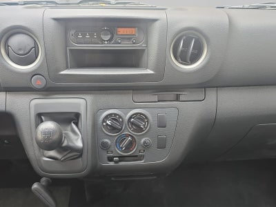 2024 Nissan URVAN 4P AMPLIA L42.5 MAN