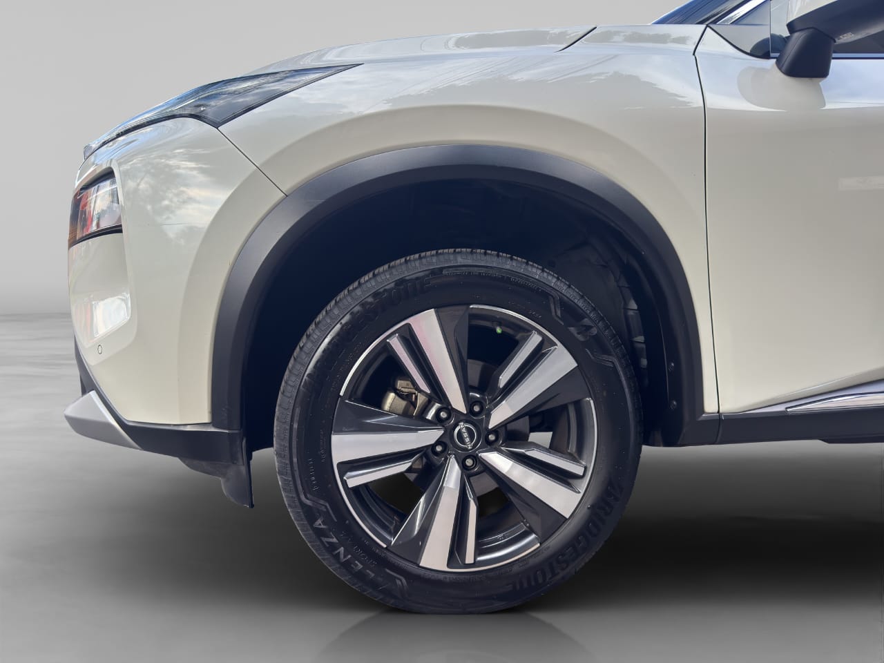 2023 Nissan X-TRAIL PLATINUM 2 FILAS