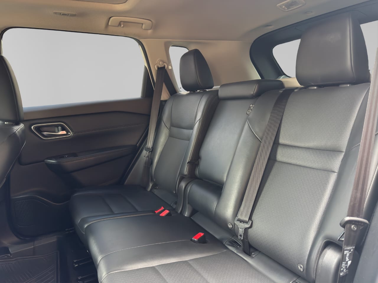 2023 Nissan X-TRAIL PLATINUM 2 FILAS