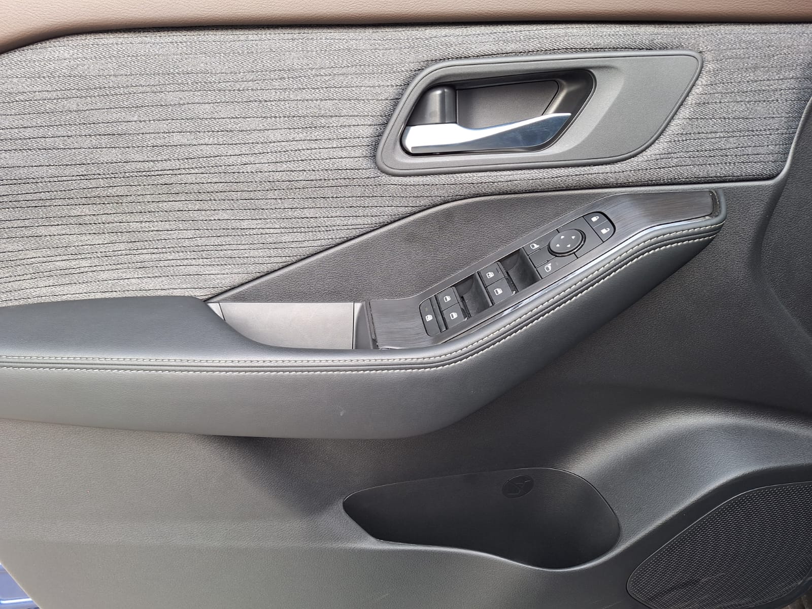 2025 Nissan X-TRAIL 5P ADVANCE 2 ROW L42.5 AUT