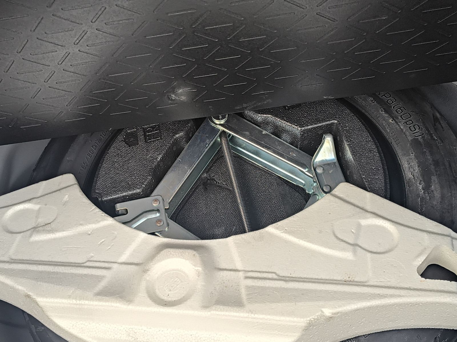 2019 Toyota RAV4 5 PTS LIMITED HIBRIDO L4 TA PIEL GPS QC F LED RA-18