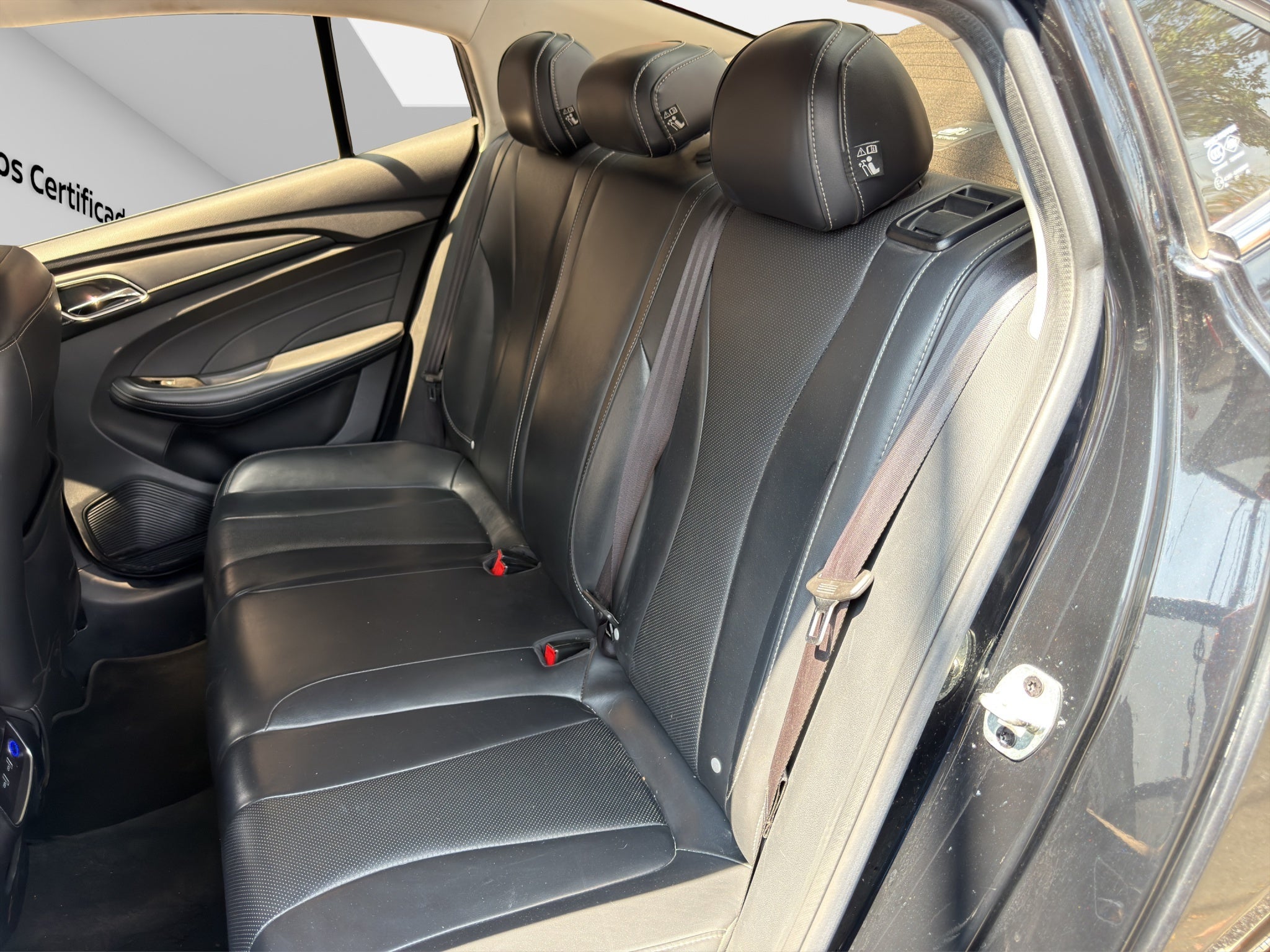 2023 MG MG 5 4 PTS ELEGANCE 15L TA VE PIEL QC RA-16