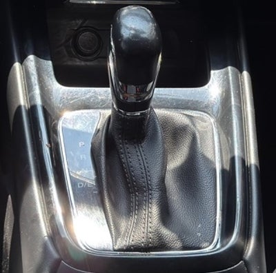 2023 MG MG 5 4 PTS ELEGANCE 15L TA VE PIEL QC RA-16