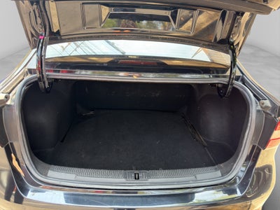 2023 MG MG 5 4 PTS ELEGANCE 15L TA VE PIEL QC RA-16