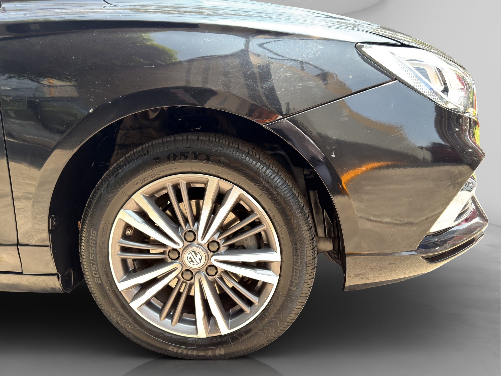 2023 MG MG 5 4 PTS ELEGANCE 15L TA VE PIEL QC RA-16