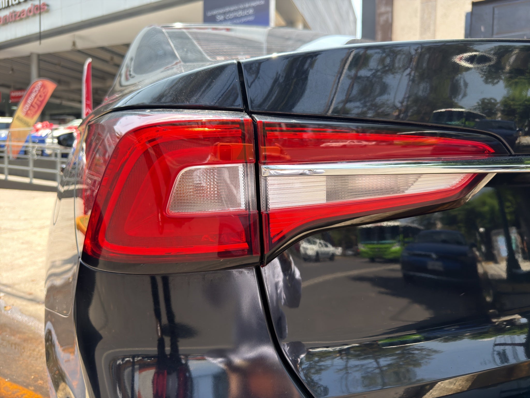 2023 MG MG 5 4 PTS ELEGANCE 15L TA VE PIEL QC RA-16