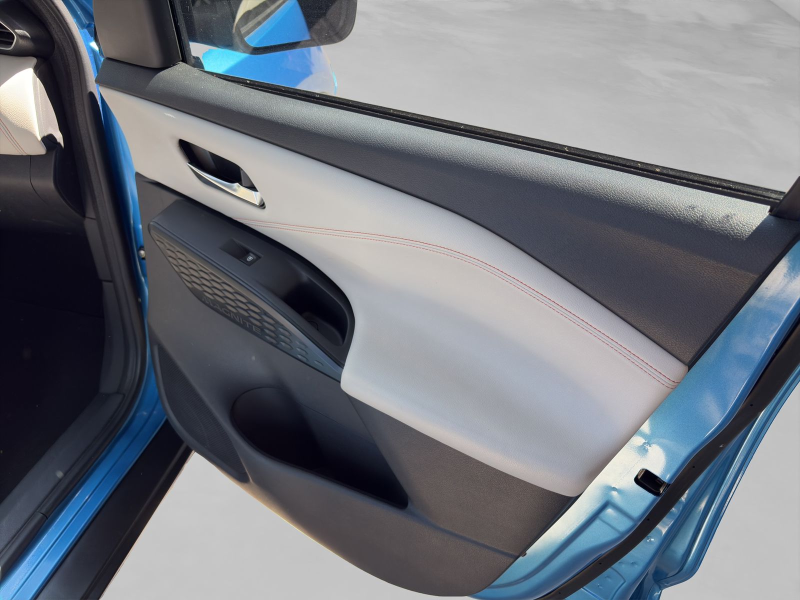 2025 Nissan MAGNITE 5 PUERTAS EXCLUSIVE 1.0 LTS CVT T