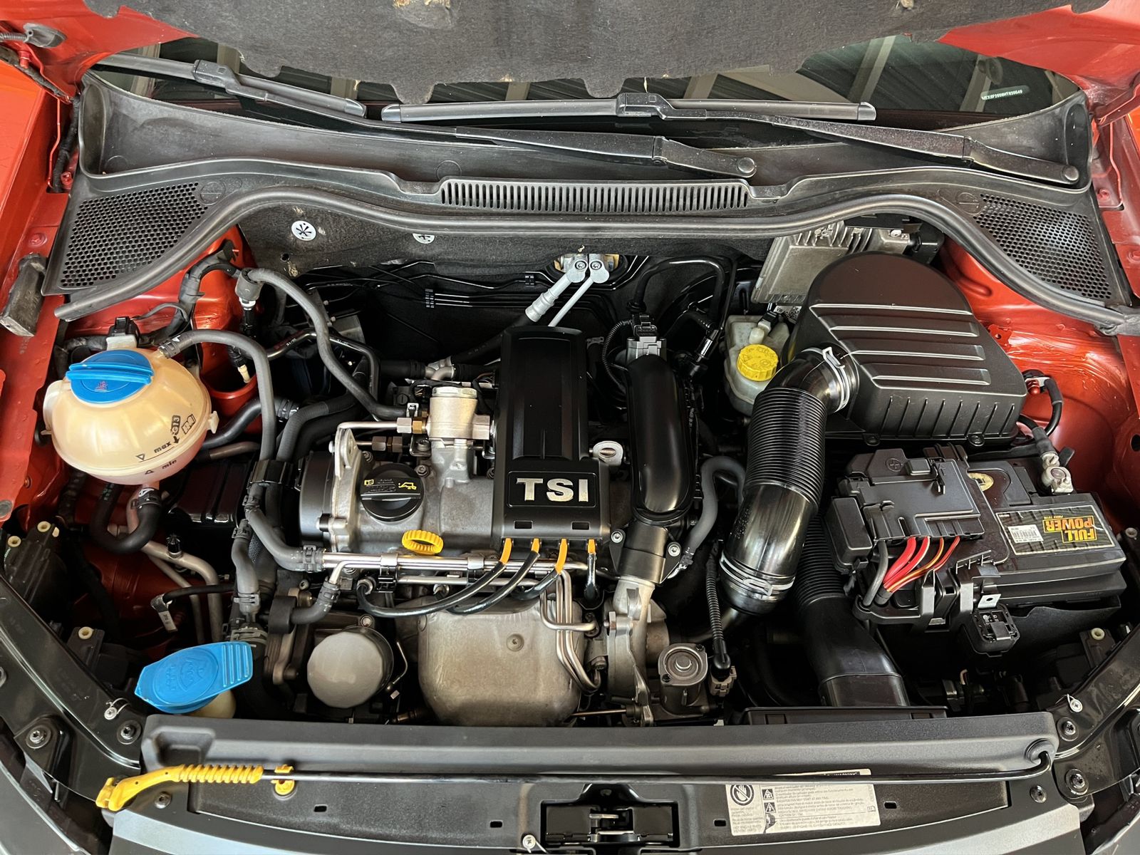 2016 Volkswagen POLO 5 PTS HB 12T DSG RA-15