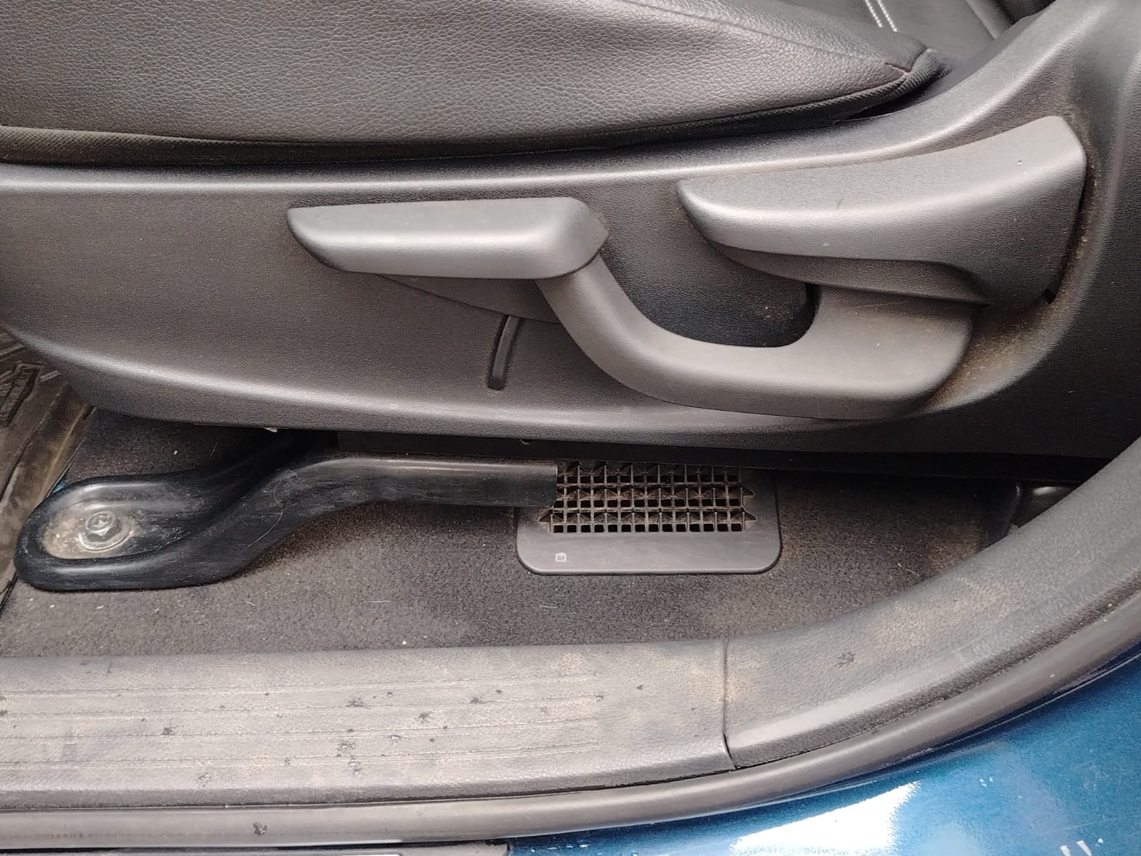 2023 Nissan KICKS 5 PTS E-POWER EXCLUSIVE ELECTA PIEL RA-17